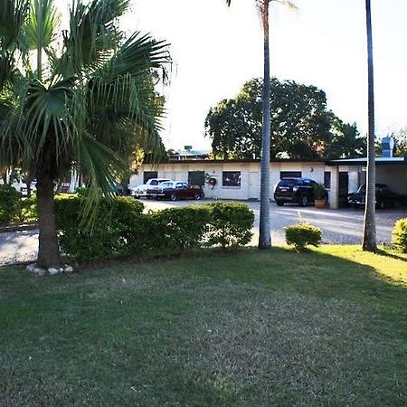 Emerald Tower Motor Inn מראה חיצוני תמונה
