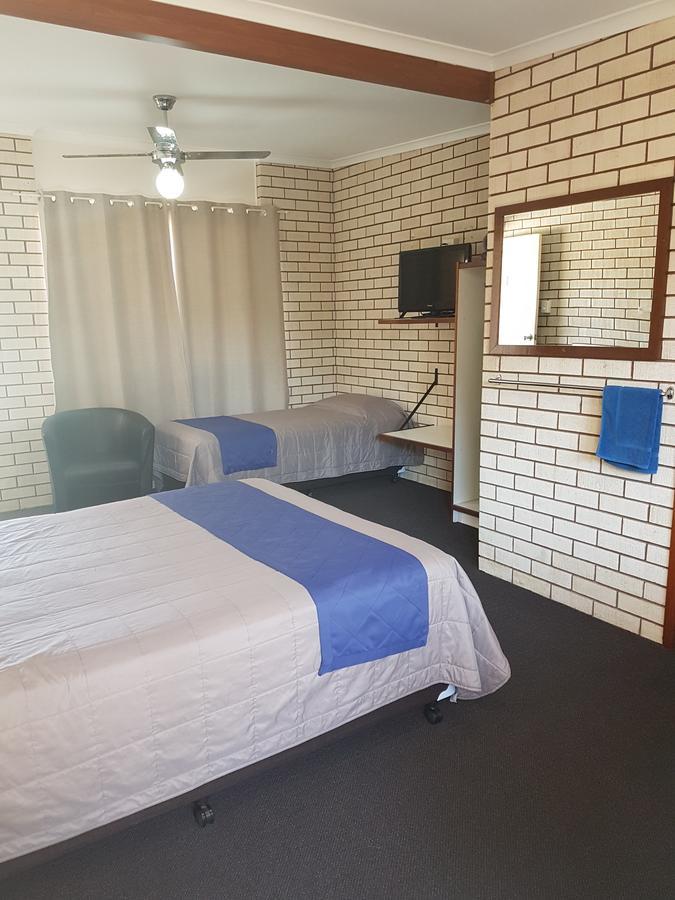 Emerald Tower Motor Inn מראה חיצוני תמונה