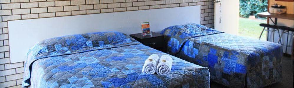 Emerald Tower Motor Inn מראה חיצוני תמונה